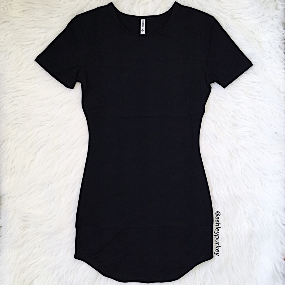 Black bodycon t-shirt dress - Picture 3 of 3